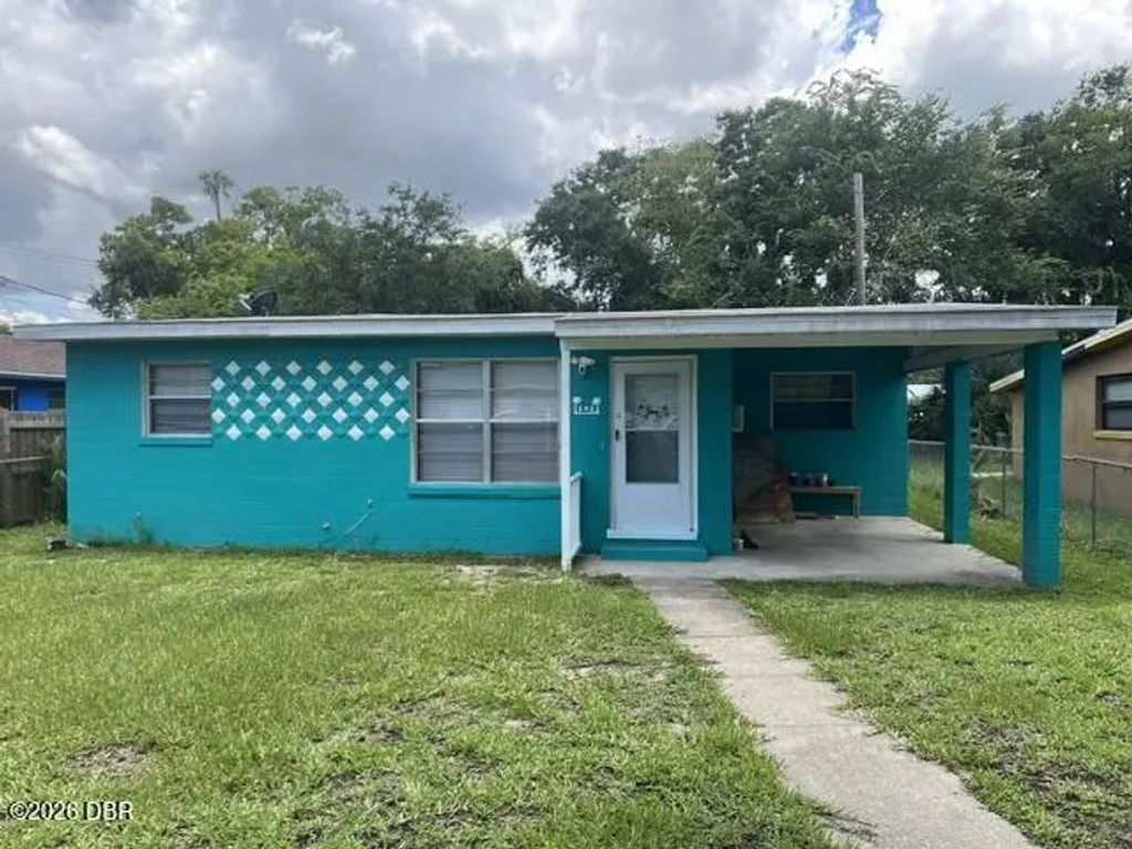 606 Holmes Avenue, Daytona Beach