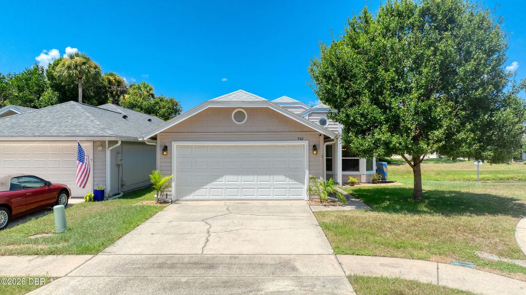 982 Breezemont Court, Port Orange