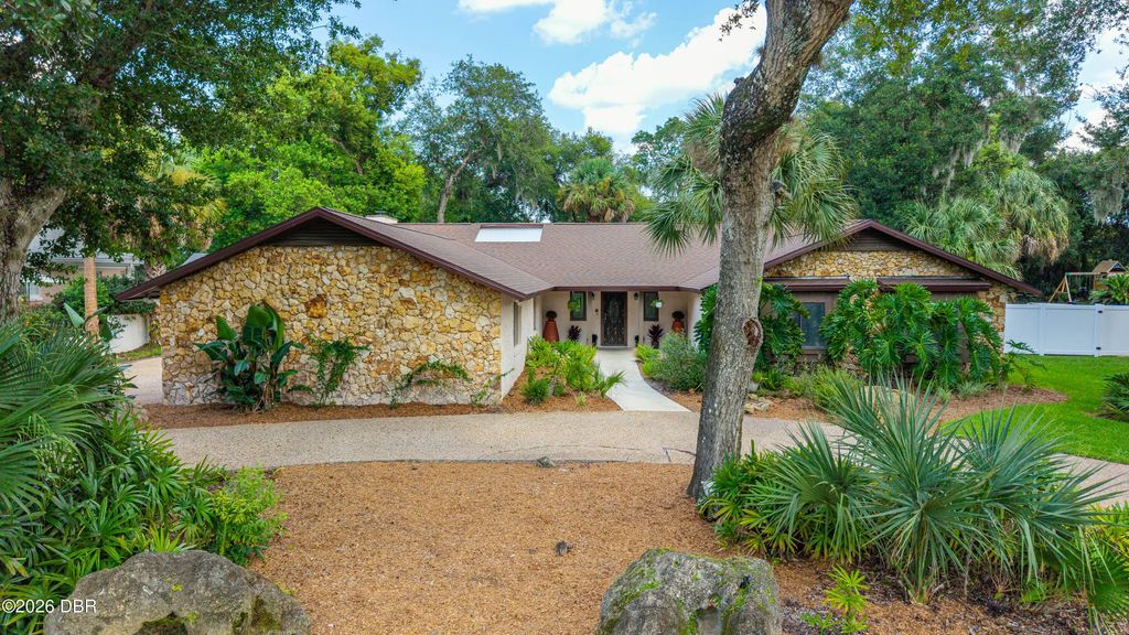 201 Rio Pinar Drive, Ormond Beach