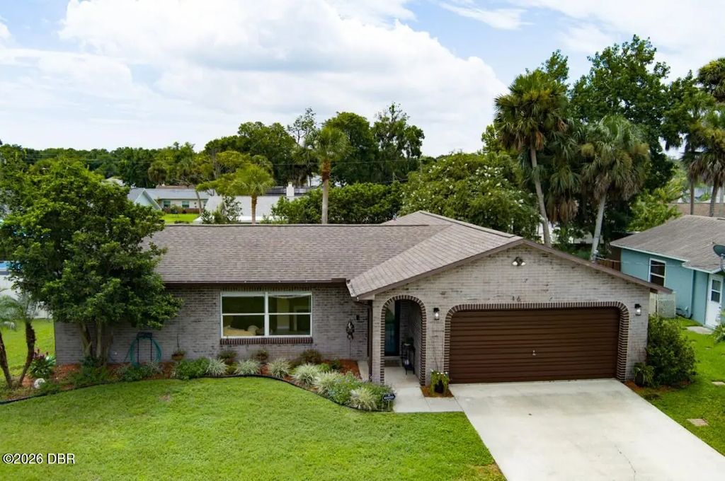 16 Laurel Oaks Circle, Ormond Beach