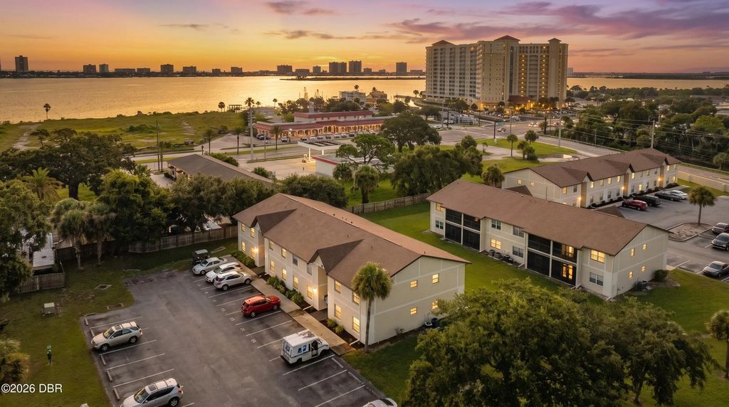 406 Banana Cay Drive, South Daytona