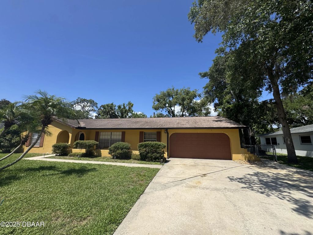730 Lindenwood Circle E, Ormond Beach
