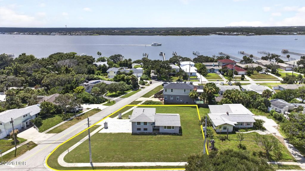 2314 S Peninsula Drive, Daytona Beach