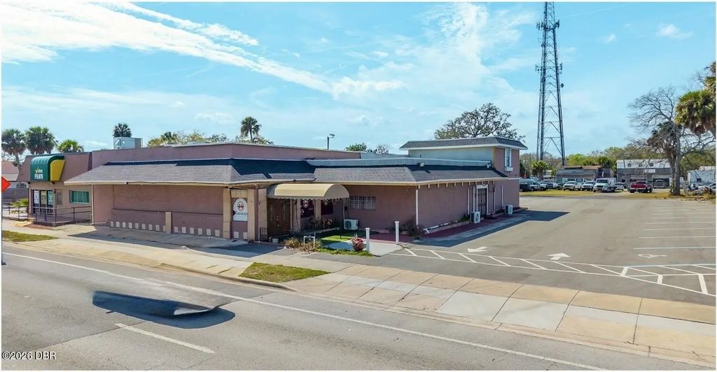 144 Ridgewood Avenue, Daytona Beach