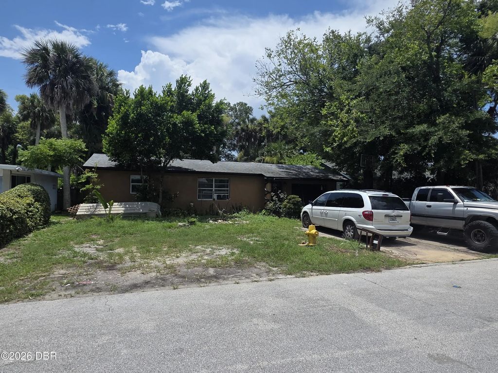625 Aurora Street, South Daytona