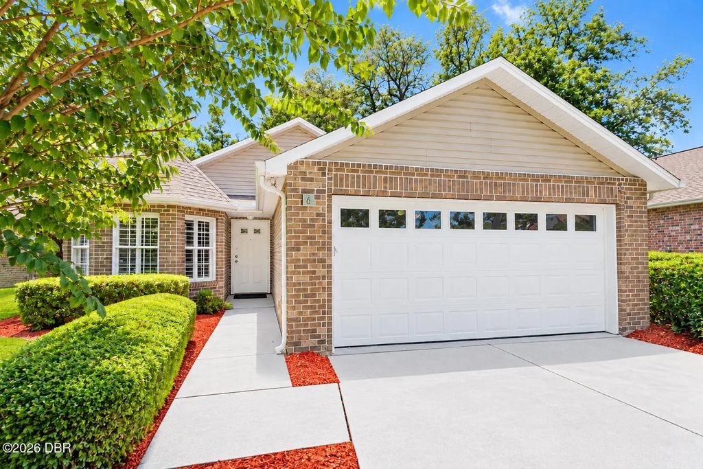 6 Oak Village Drive, Ormond Beach