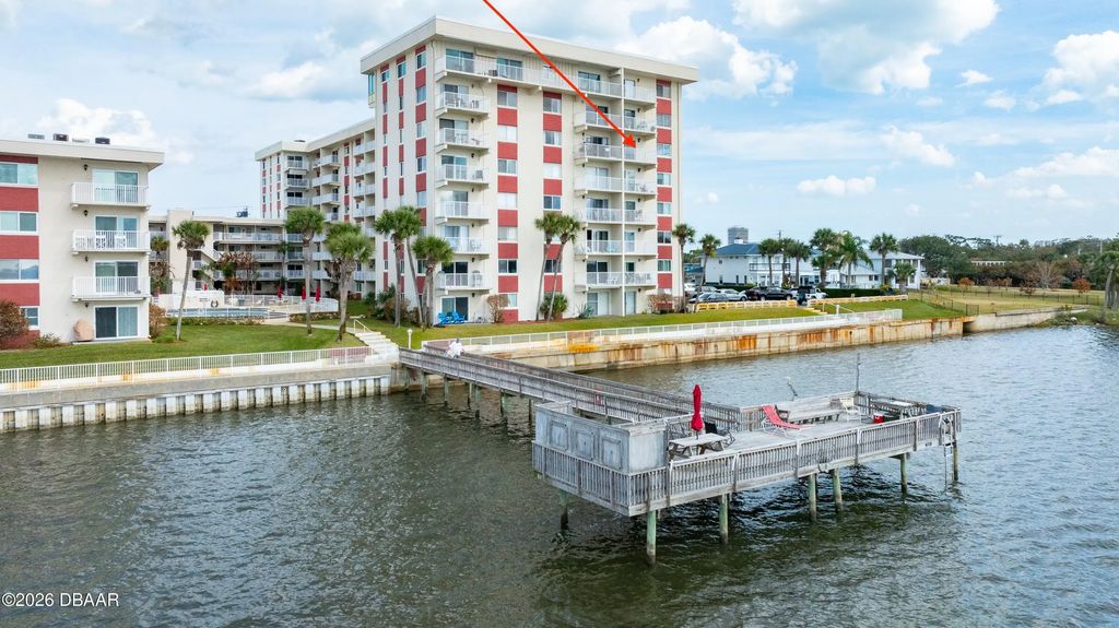 2711 N Halifax Avenue, Daytona Beach