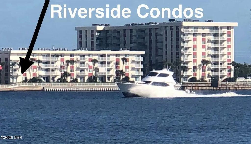 2711 N Halifax Avenue, Daytona Beach