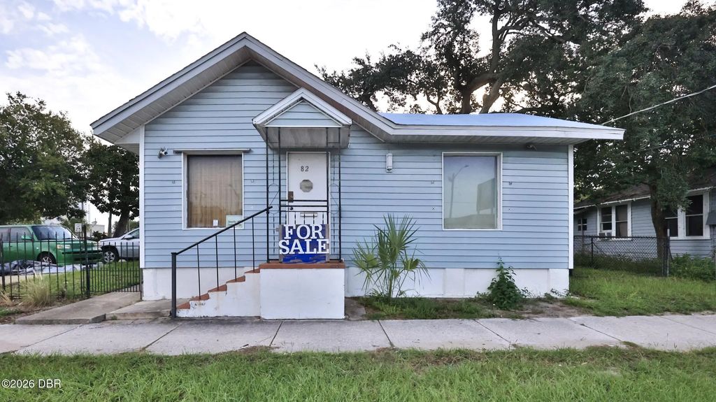 825 N Ridgewood Avenue, Daytona Beach