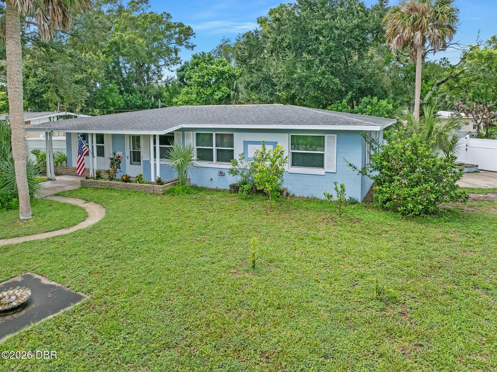 700 Katherine Street, South Daytona