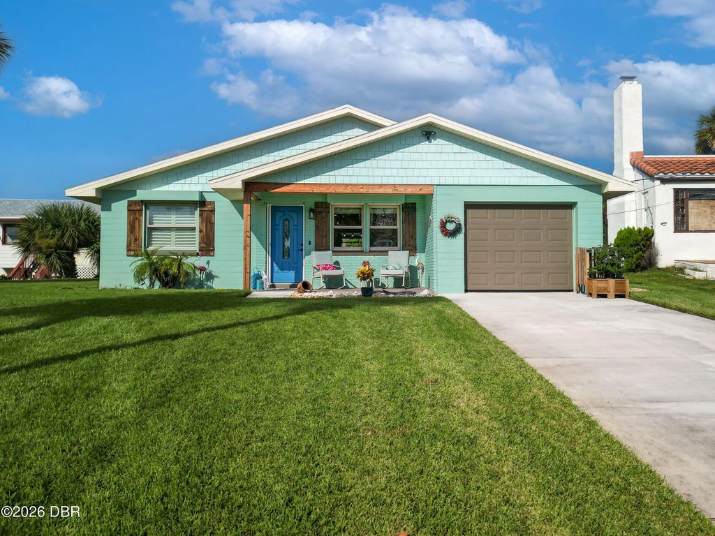 1210 Thompson Place, Daytona Beach