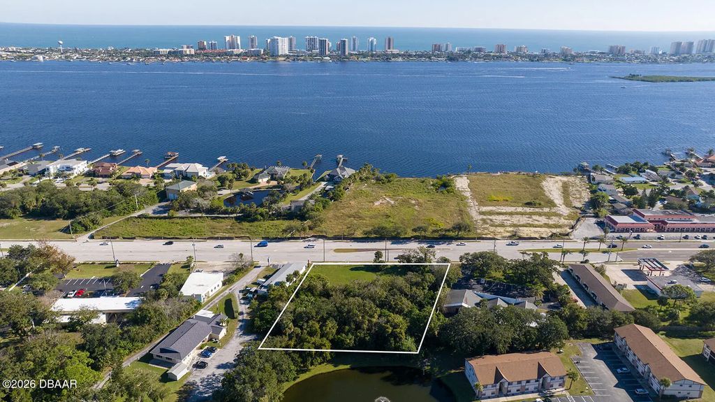 2690 S Ridgewood Avenue, South Daytona