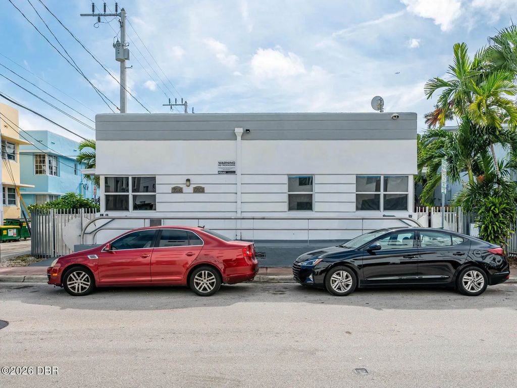 726 8th Street, Miami Beach