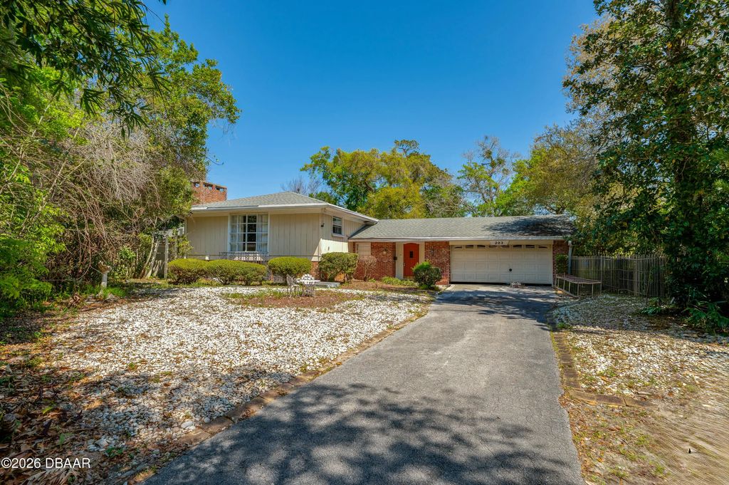 203 Grove Street, Ormond Beach
