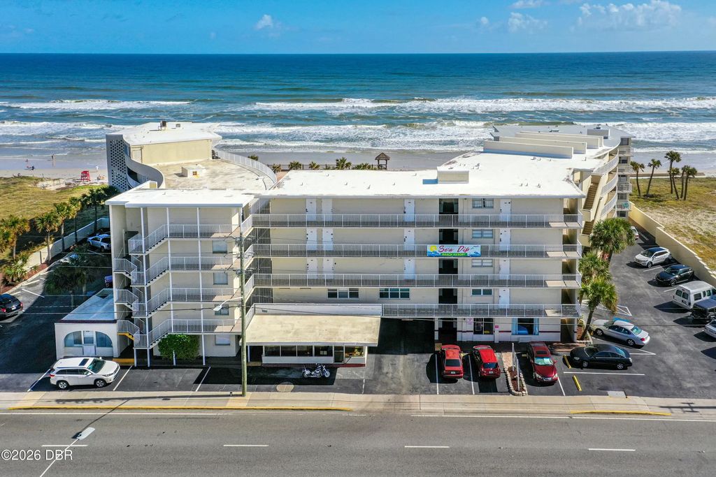 1233 S Atlantic Avenue, Daytona Beach