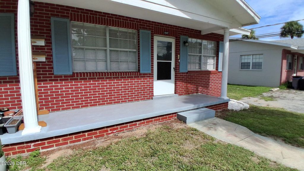 2165 Granada Drive, South Daytona