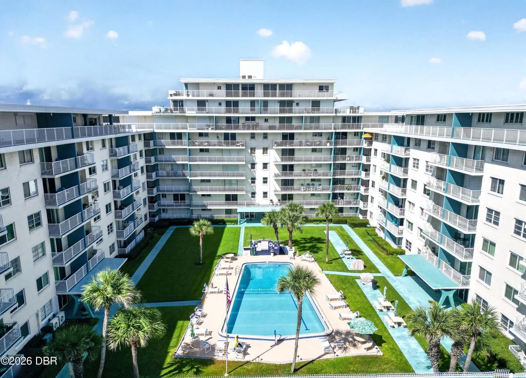 2727 N Atlantic Avenue, Daytona Beach