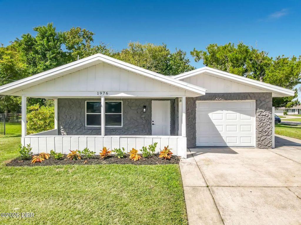1976 Big Oak Drive, South Daytona