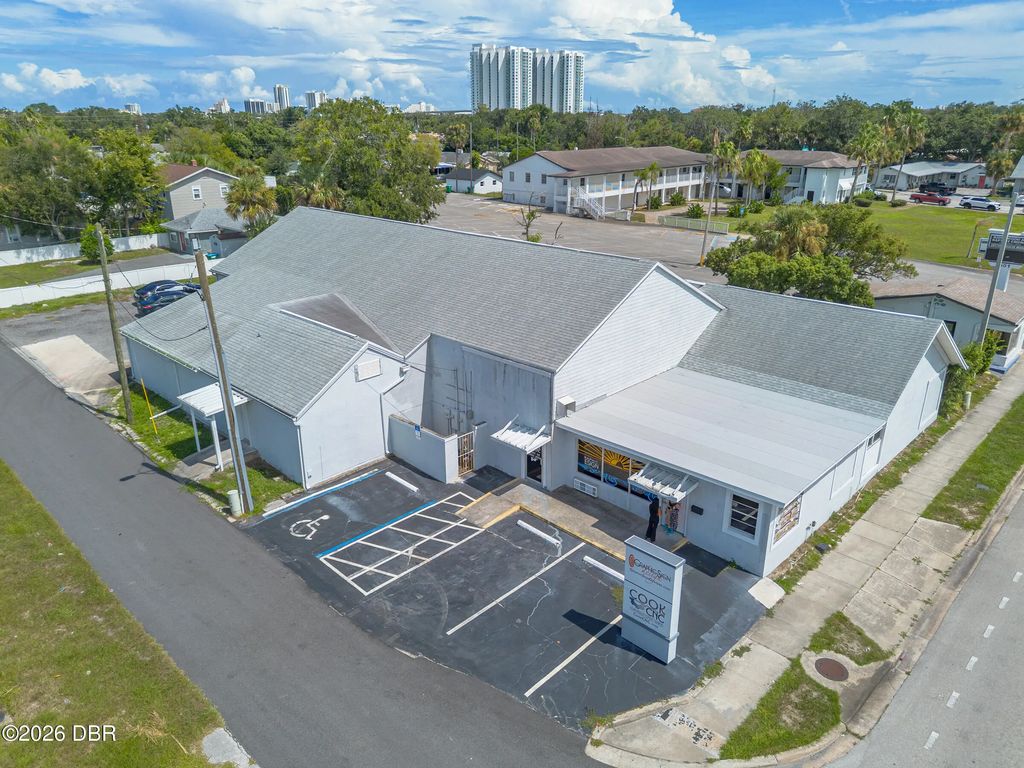 529 Ridgewood Avenue, Holly Hill