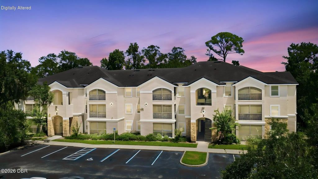 940 Village Trail, Port Orange