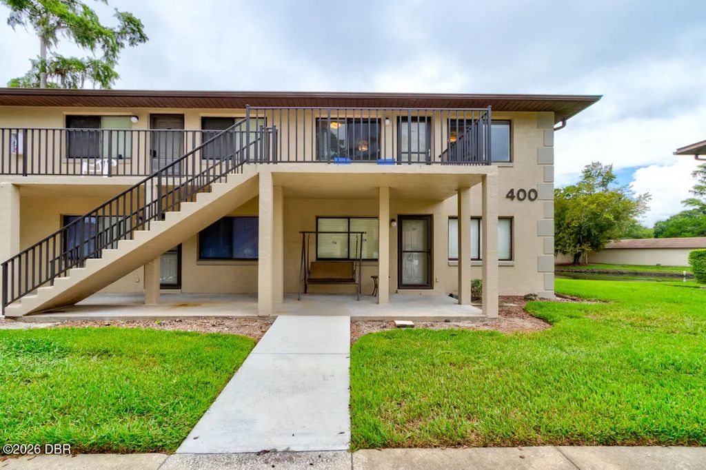 1601 Big Tree Road, Daytona Beach