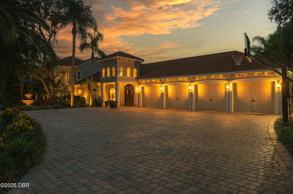 817 Hail Court, Port Orange