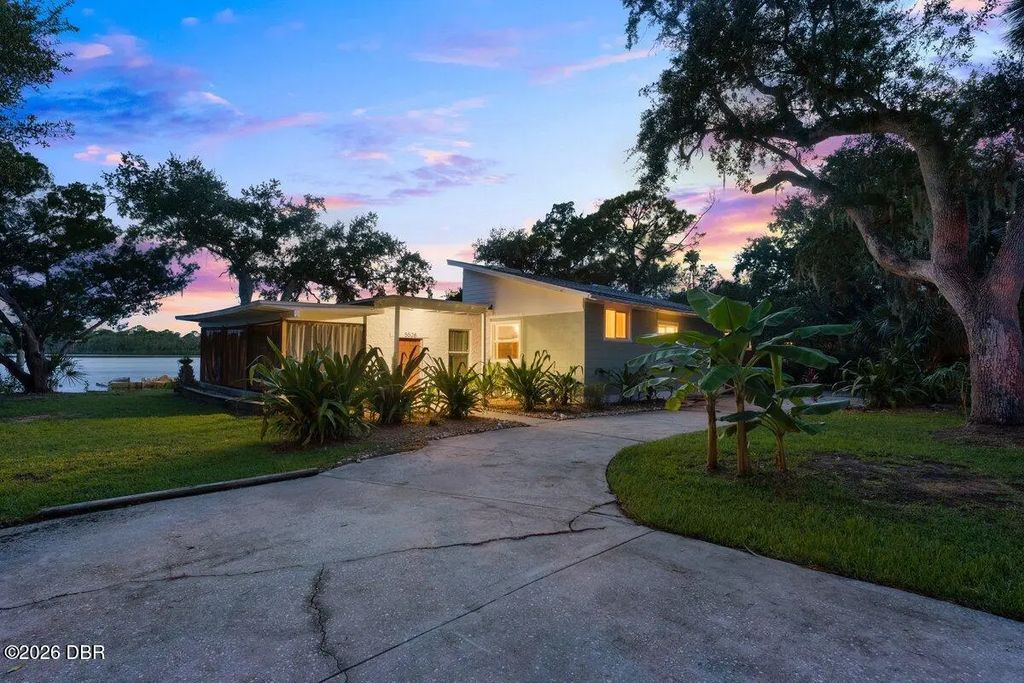 5528 W Bayshore Drive, Port Orange