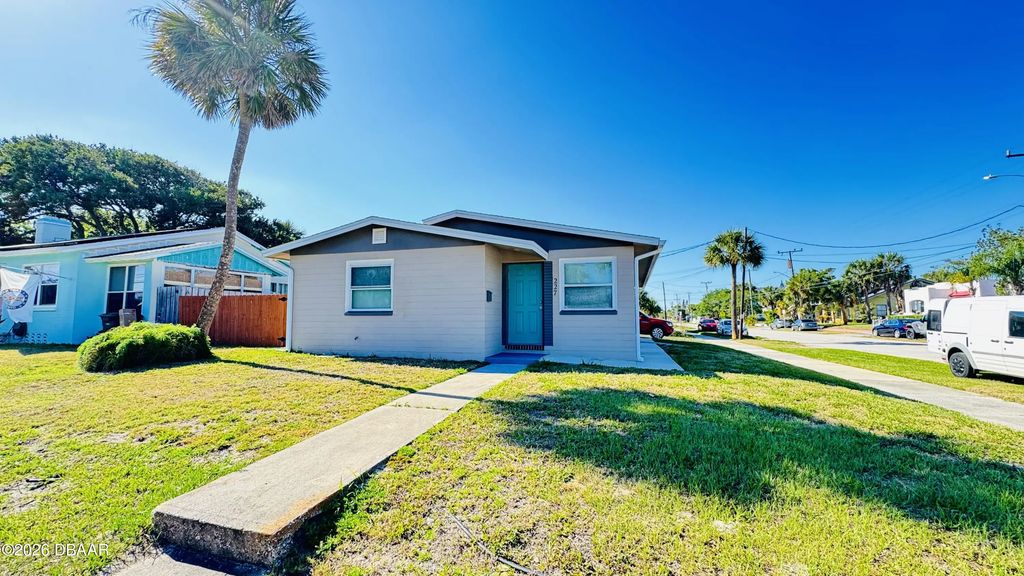 901 N Peninsula Drive, Daytona Beach