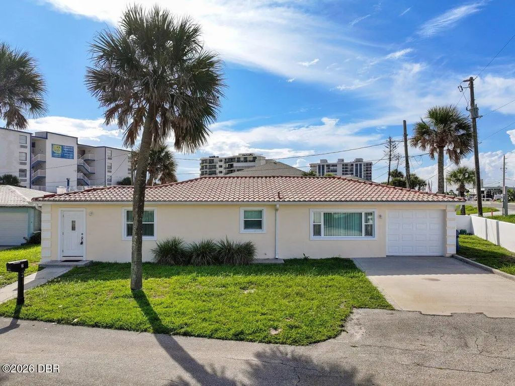 2 Breezeway Drive, Ormond Beach