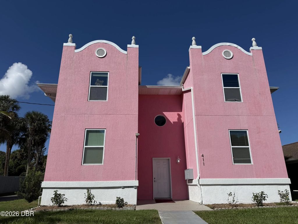411 N Wild Olive Avenue, Daytona Beach