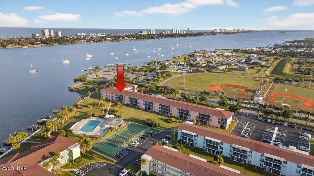 721 S Beach Street, Daytona Beach
