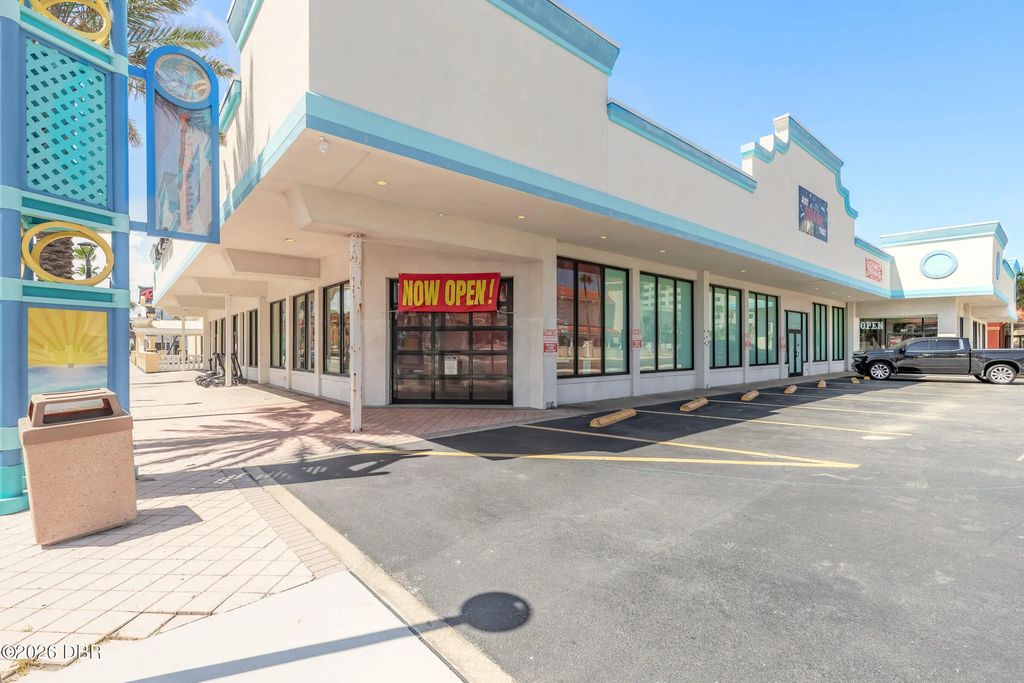 607 N Atlantic Avenue, Daytona Beach