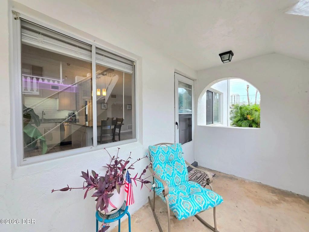 405 N Halifax Avenue, Daytona Beach