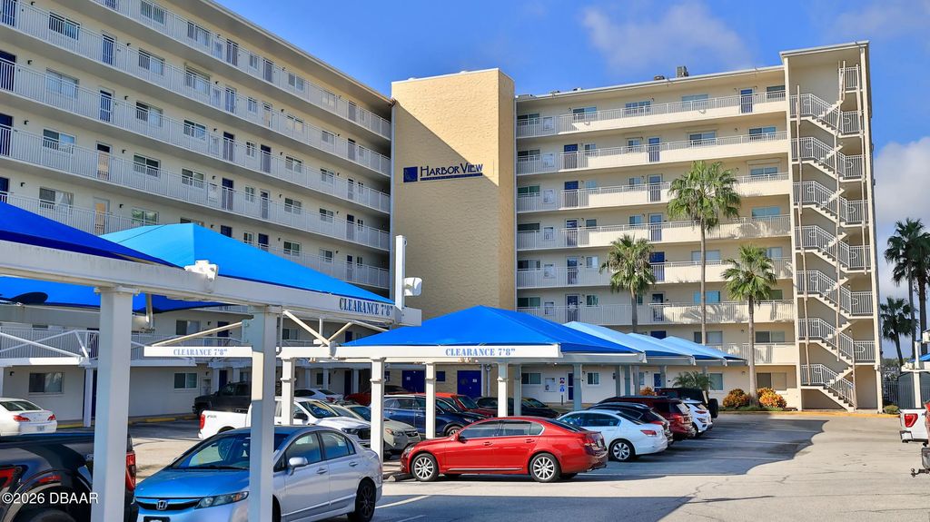 145 N Halifax Avenue, Daytona Beach