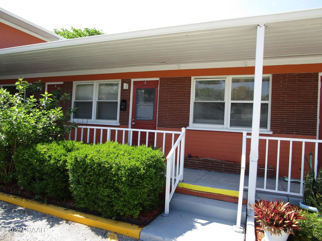 925 N Wild Olive #3 Avenue, Daytona Beach