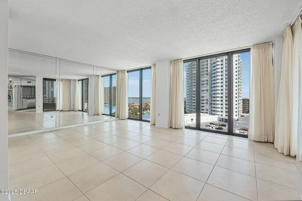 1 Nw Oceans West Boulevard Boulevard W, Daytona Beach Shores