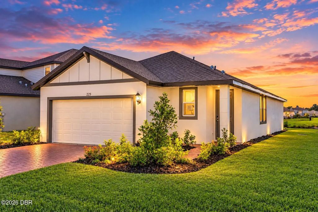 225 Links Terrace Boulevard, Daytona Beach