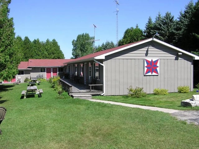1930 Townline Rd, Washington Island