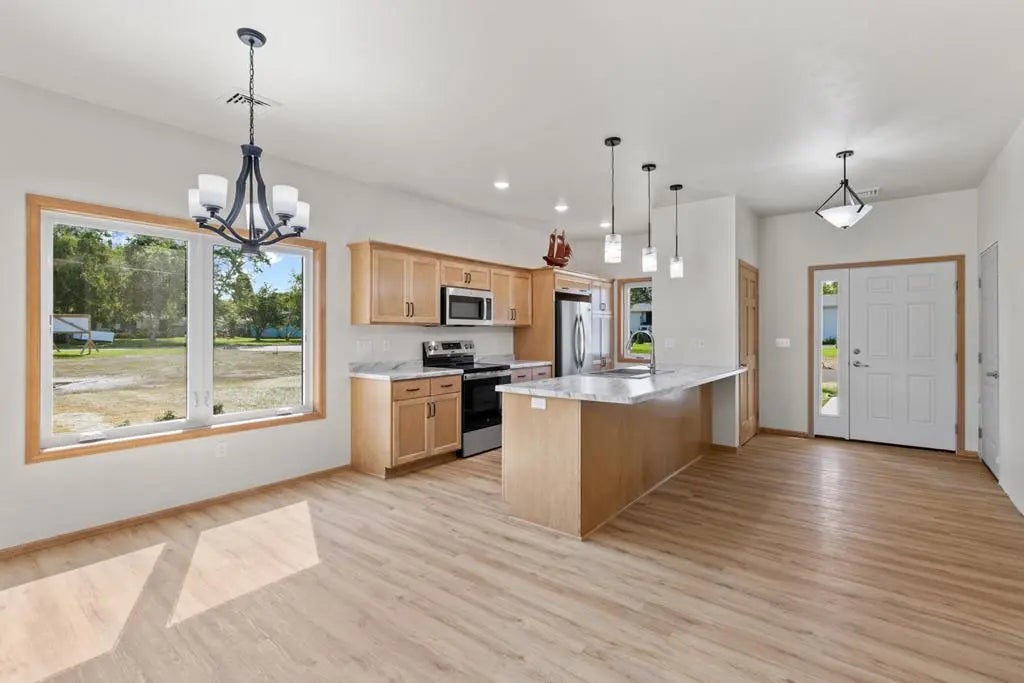 103 N 15th Dr, Sturgeon Bay