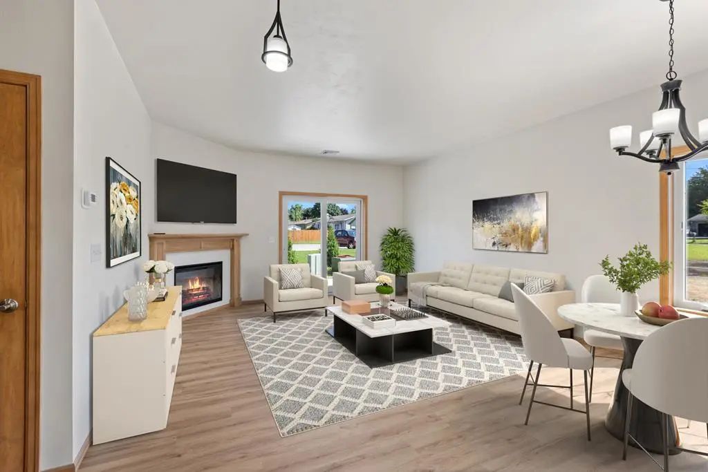 107 N 15th Dr, Sturgeon Bay
