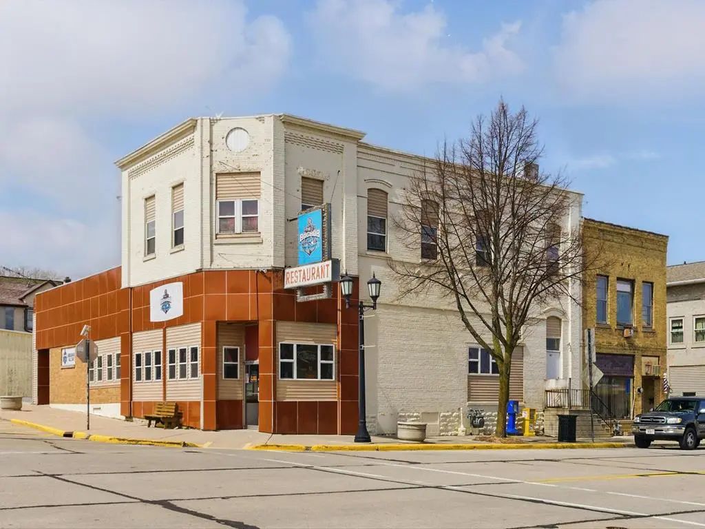 301 Ellis St, Kewaunee
