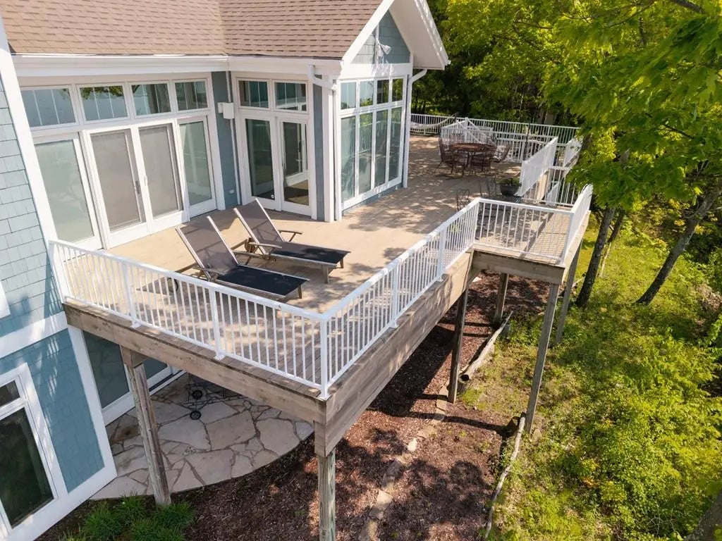 8891 Gibraltar Bluff Rd, Fish Creek