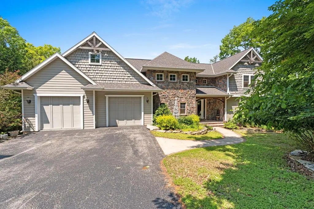 5897 Bluff Ledge Rd, Sturgeon Bay