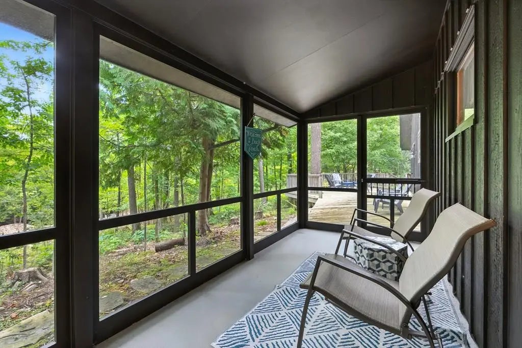 10682 Forest Ln, Sister Bay