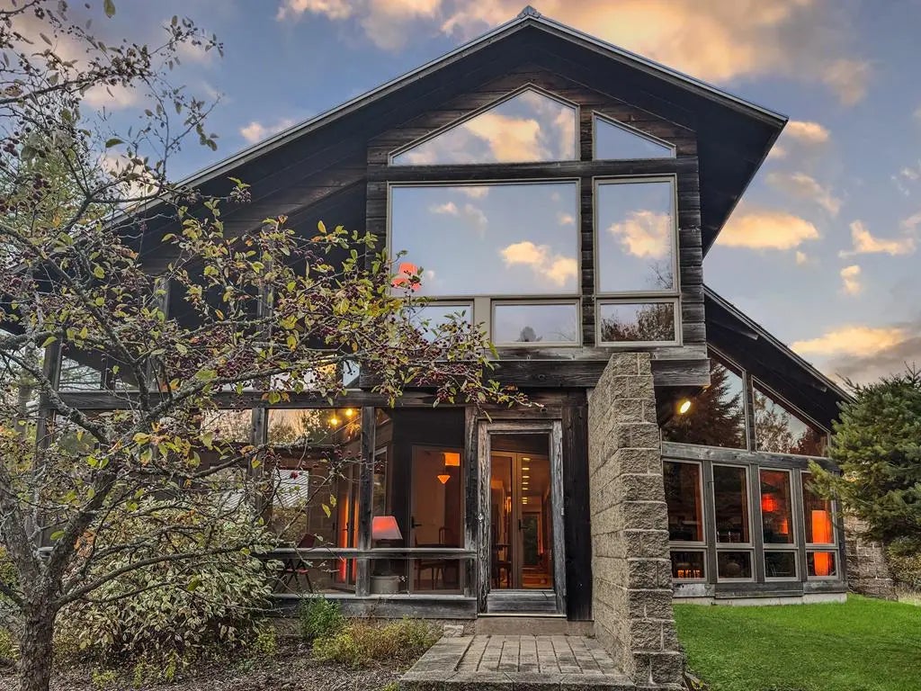 9333 Sunset Dr, Baileys Harbor