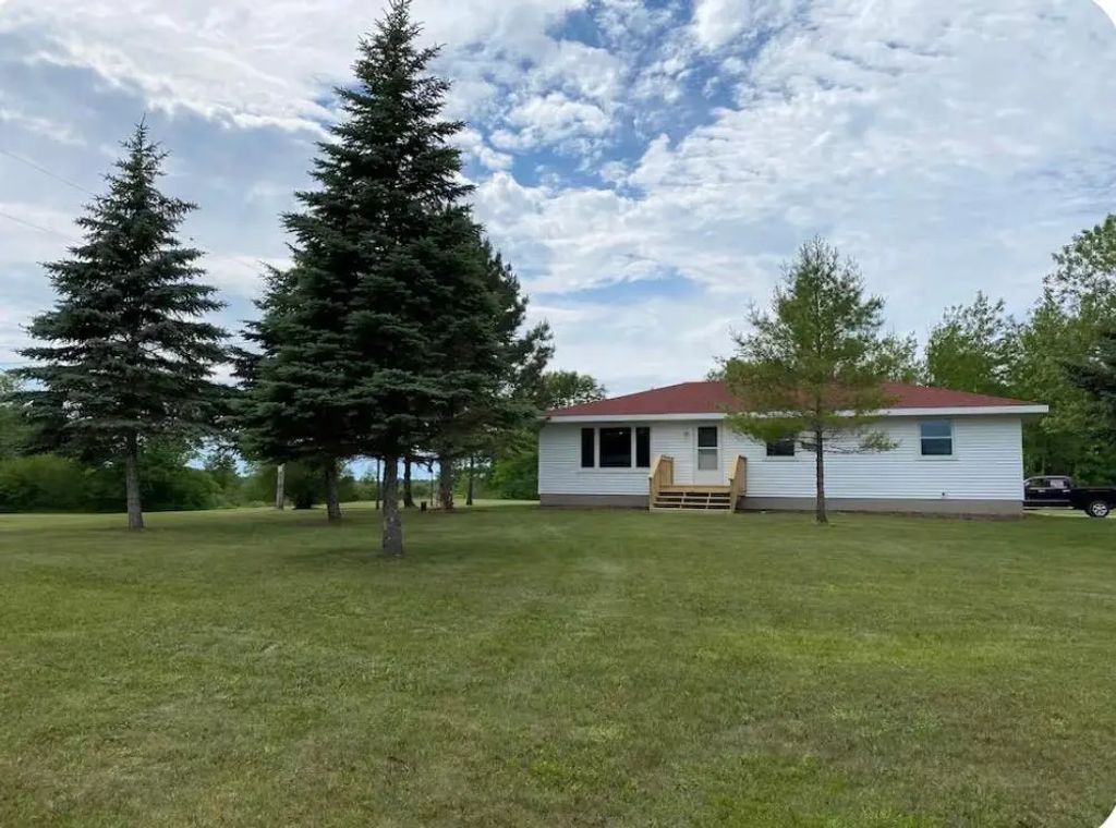 7371 Hwy 42, Egg Harbor