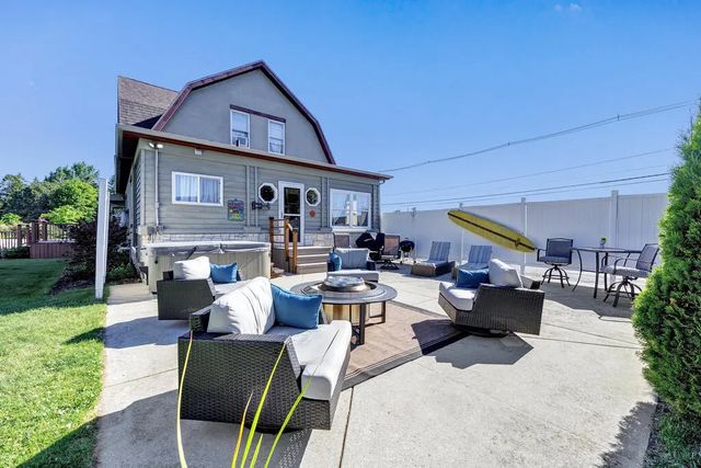 513-529 Duluth Ave, Sturgeon Bay