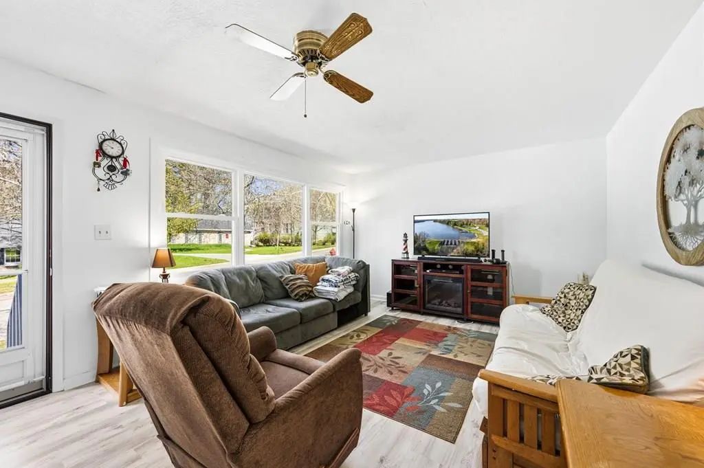 140 N 8th Pl, Sturgeon Bay
