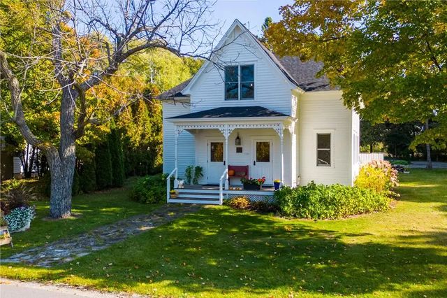12042 Hwy 42, Ellison Bay