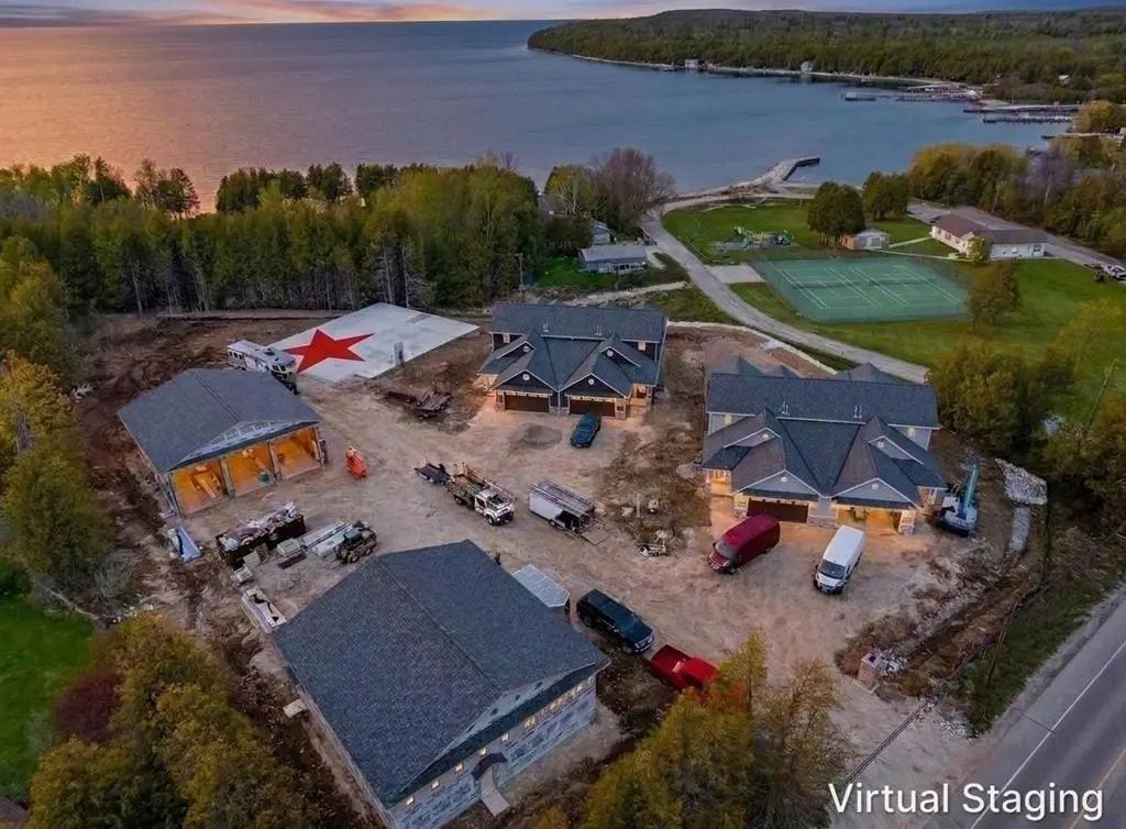 11935 Hwy 42, Ellison Bay